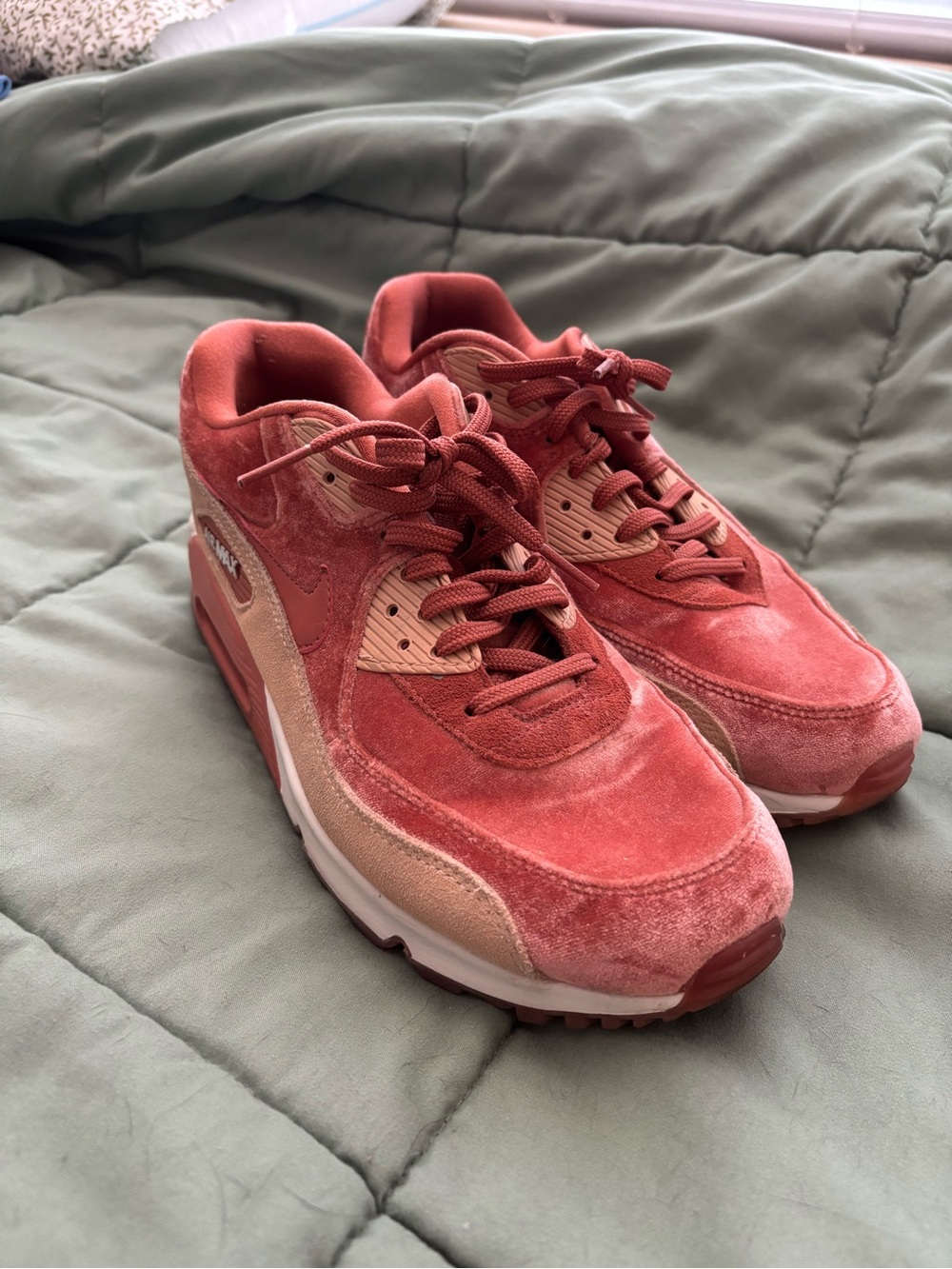 RARE Nike Women's Suede Sneakers in Dusty Peach and Tan